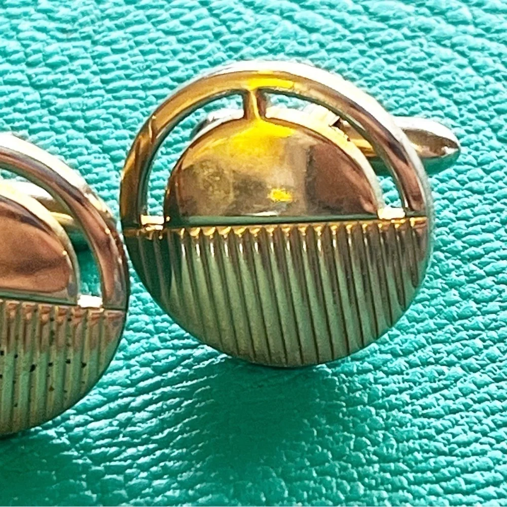 SWANK Cufflinks Gold Tone Round Mid Century Bullet Signed Classic Vintage